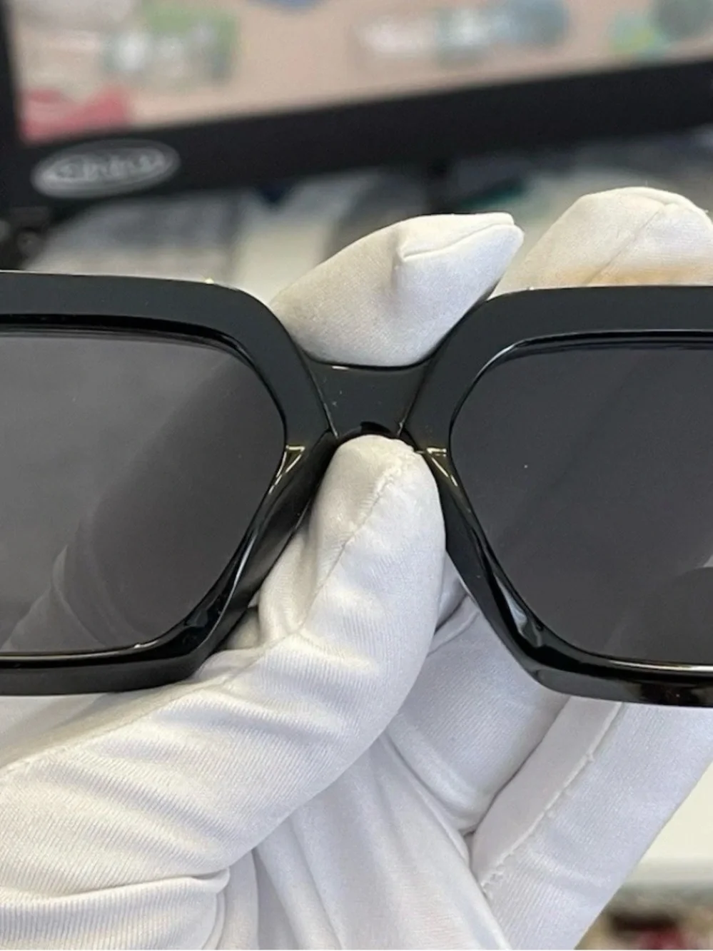 Louis Vuitton 1.1 Millionaires Sunglasses Black Gold Z1165E Authentic Unisex
